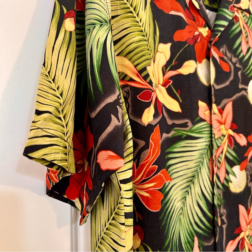 Tommy Bahama 100% Silk Mens Size X-Large Short Sleeve Hawaiian Shirt - Picture 3 of 11